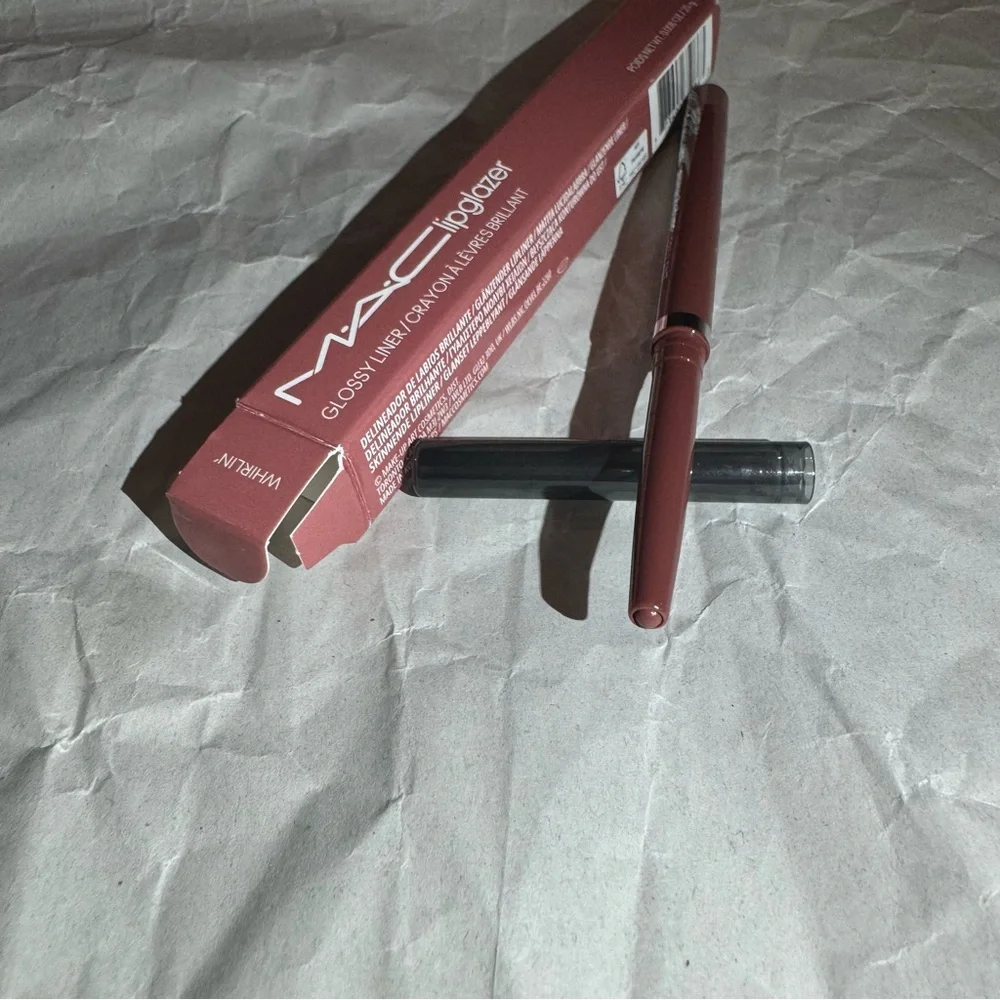 Mac lip glazer glossy lip liner